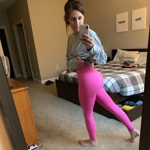 Alphalete Leggings hot pink!